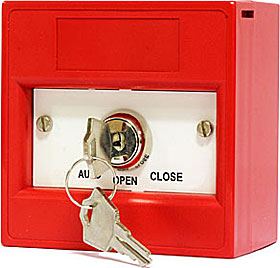 Red keyswitch 3 position, double pole, surface, plain, AUTO/OPEN/CLOSE
