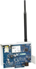 4G/3G a IP komunikátor pro PowerNeo, umisťuje se přímo do krytu k ústředně