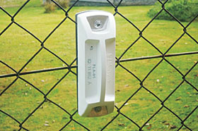 Bezdrátový plotový detekční systém s přesnou lokalizací narušení